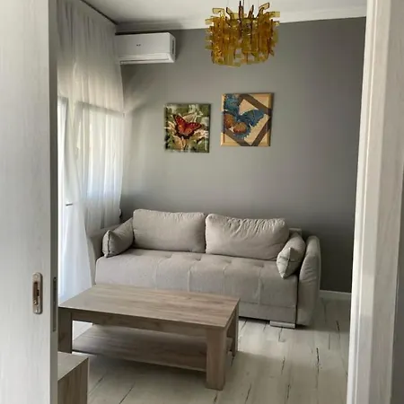 Feniks Apartamento *